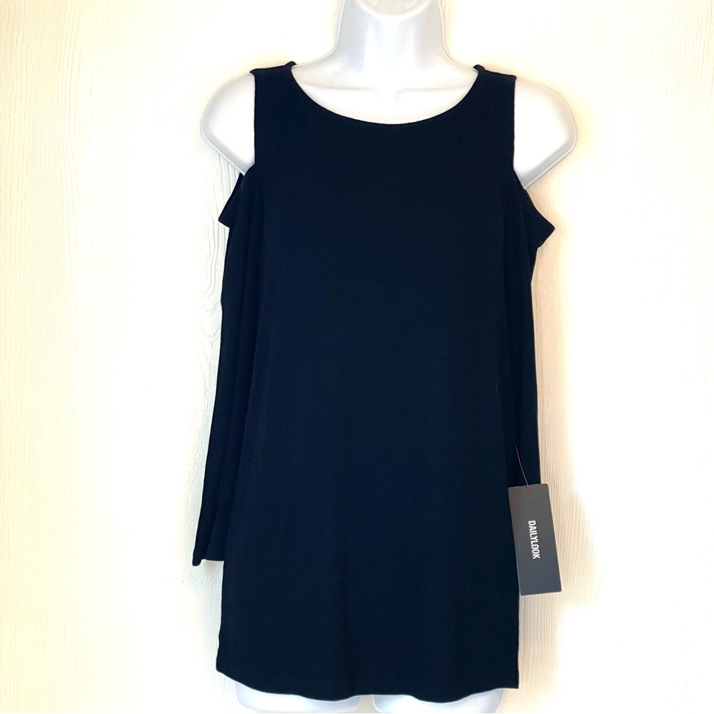 NWT Michael Stars black cold shoulder top. One Size